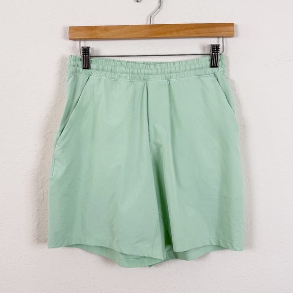 Lululemon Pace Breaker Mint Green Shorts Size Small - Picture 1 of 4
